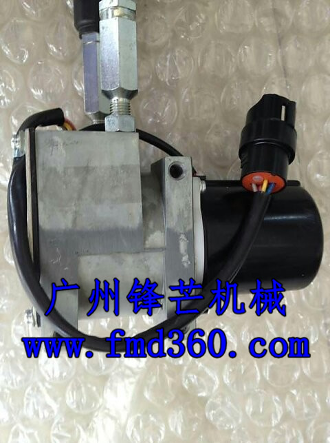 加藤HD820-3油门电机